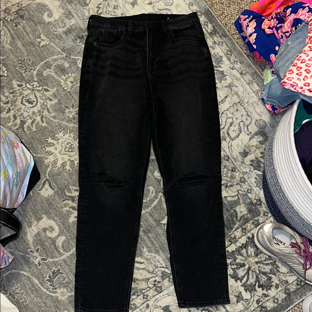 American Eagle Highest Rise Mom Black Denim Jeans